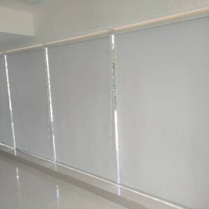 Cómo se realiza el lavado de las cortinas roller con recojo a domicilio