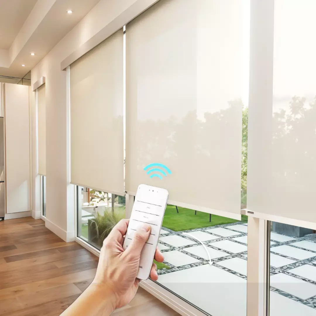 Cómo Funciona un Sistema de Lavado de Cortinas Roller con Motor Cómo Funciona un Sistema de Lavado de Cortinas Roller con Motor
